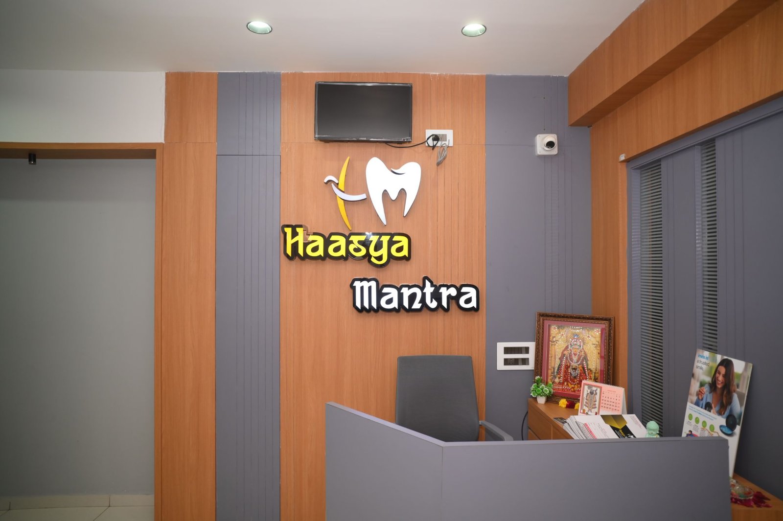 Haasya Mantra reception and welcome desk