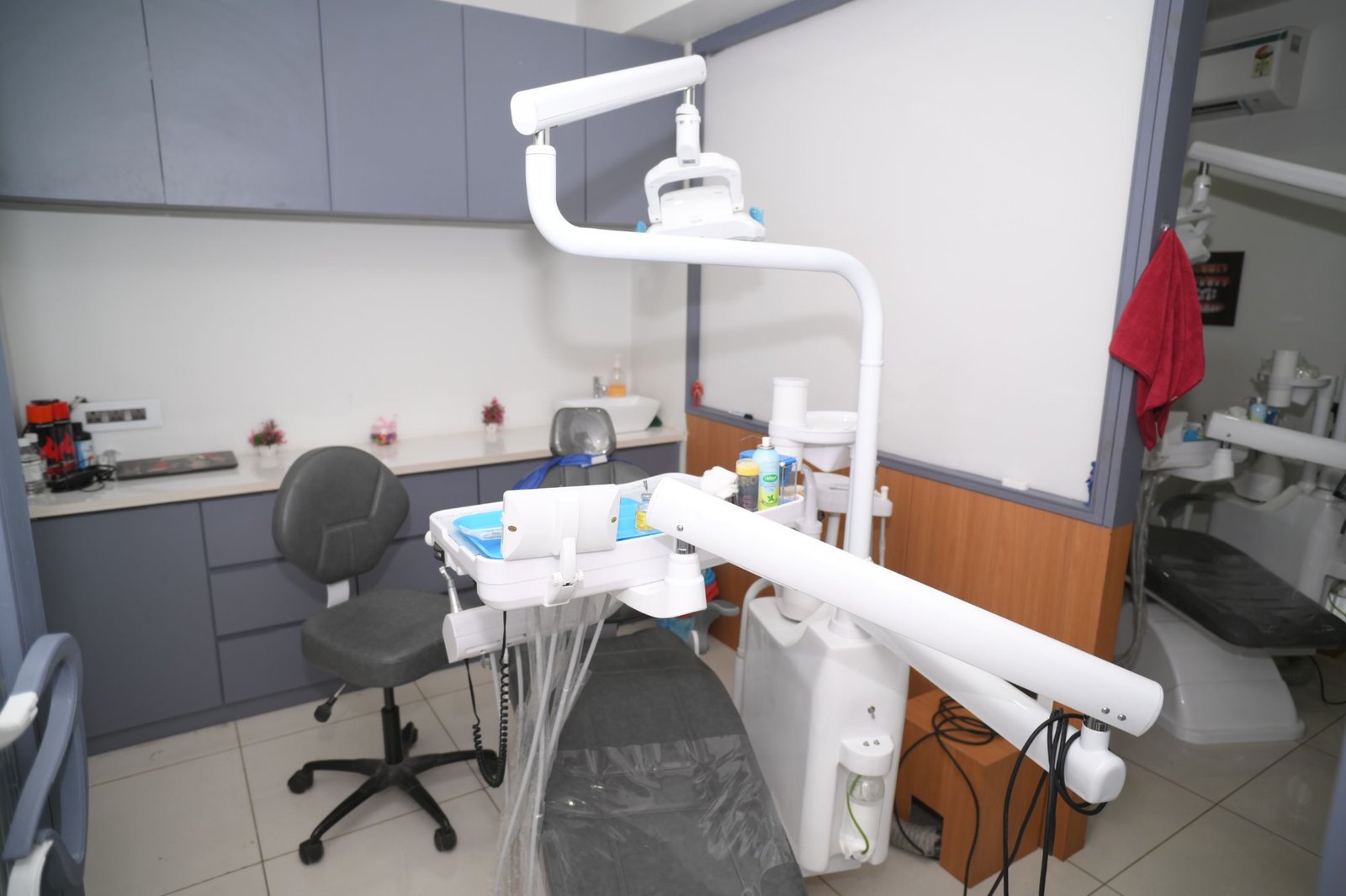 Haasya Mantra modern dental treatment room