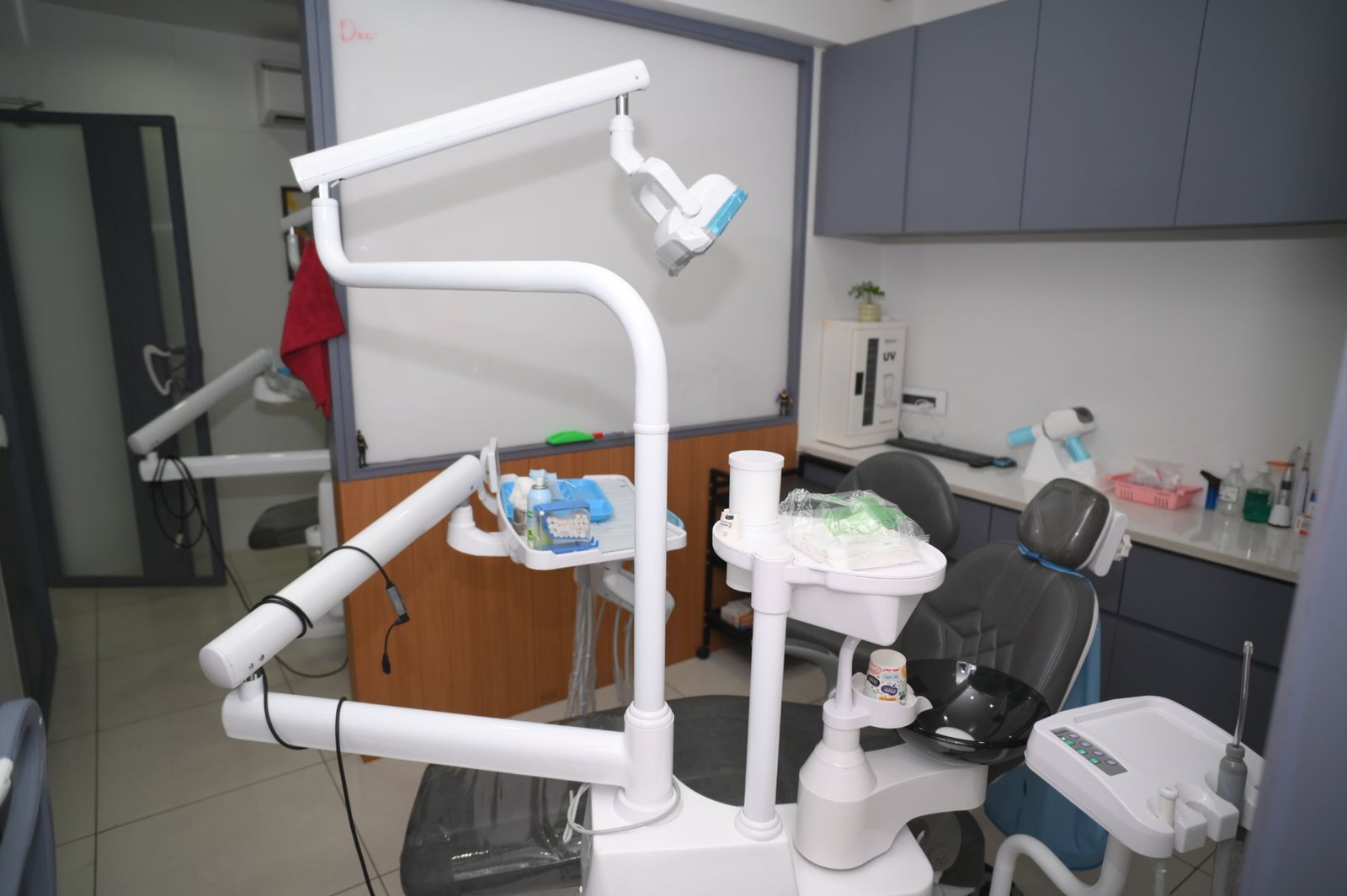 Modern and hygienic treatment room at Haasya Mantra